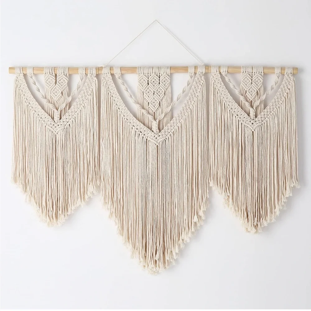 Amazon Cream Macrame Wall Tapestry - Picture 2 of 7